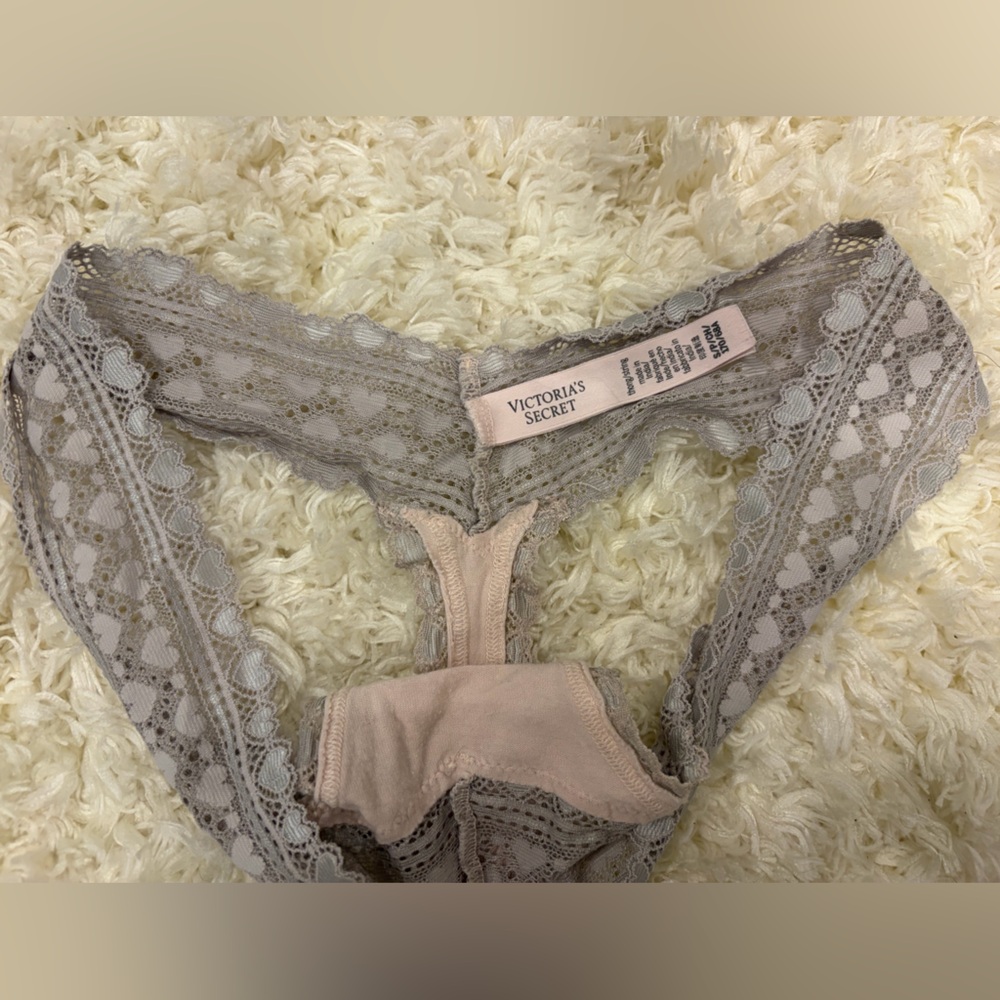 Victoria’s Secret Small Lace and Cotton Thong Pink Hearts Used Condition - Picture 2 of 5